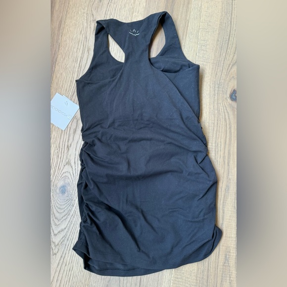 Beyond Yoga Maternity Tank Top - Picture 2 of 3